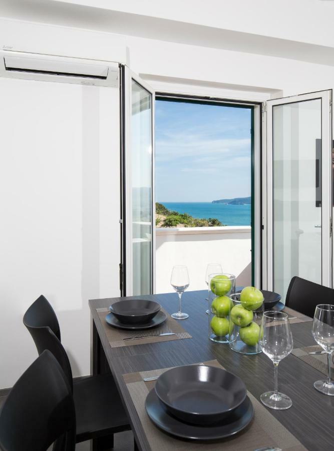 비에스테 Svevo Sea House 아파트 호텔 외부 사진